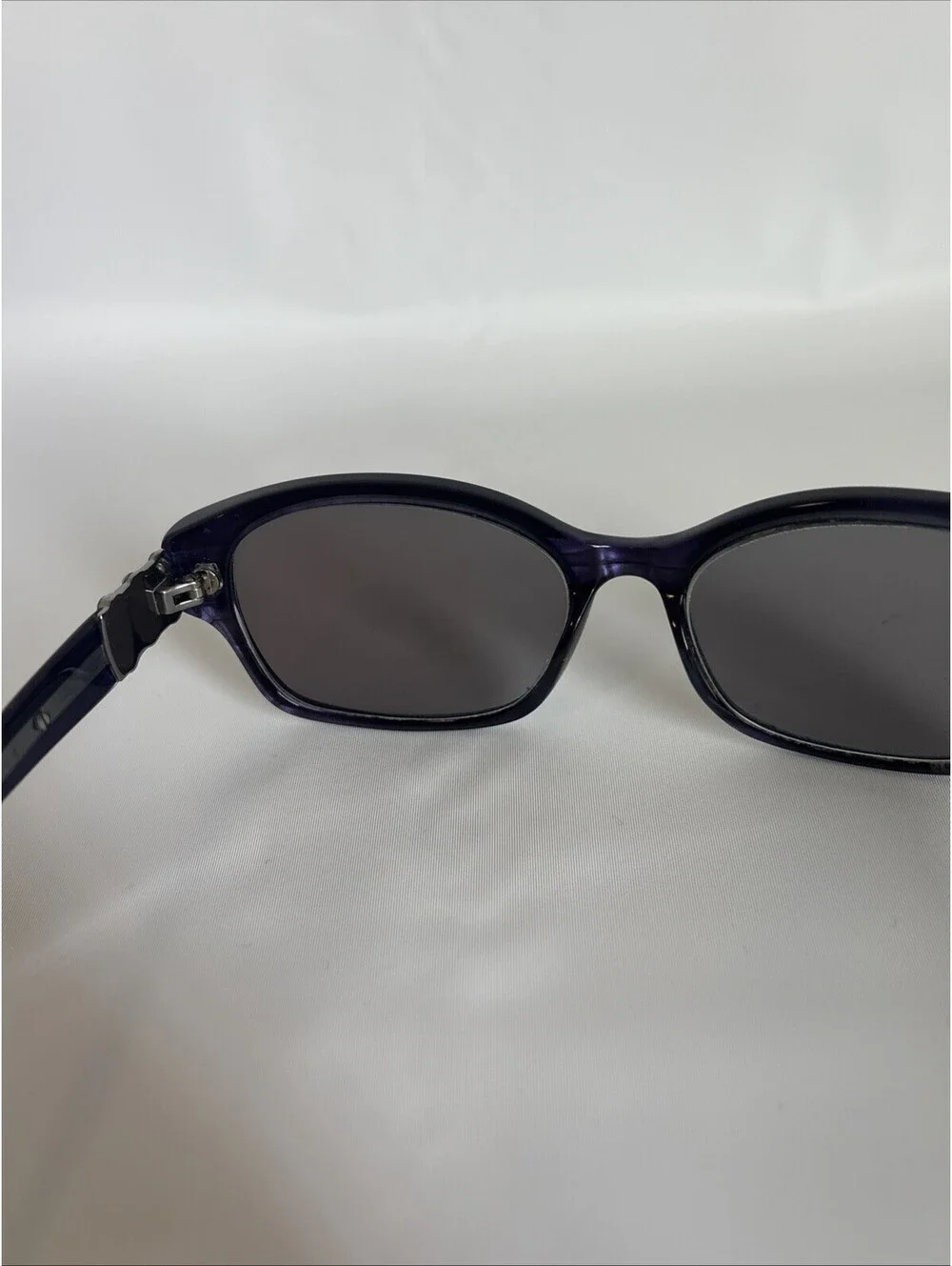 Vera Wang Eyeglasses Frames Evocative Purple Large Studded 52-16-130